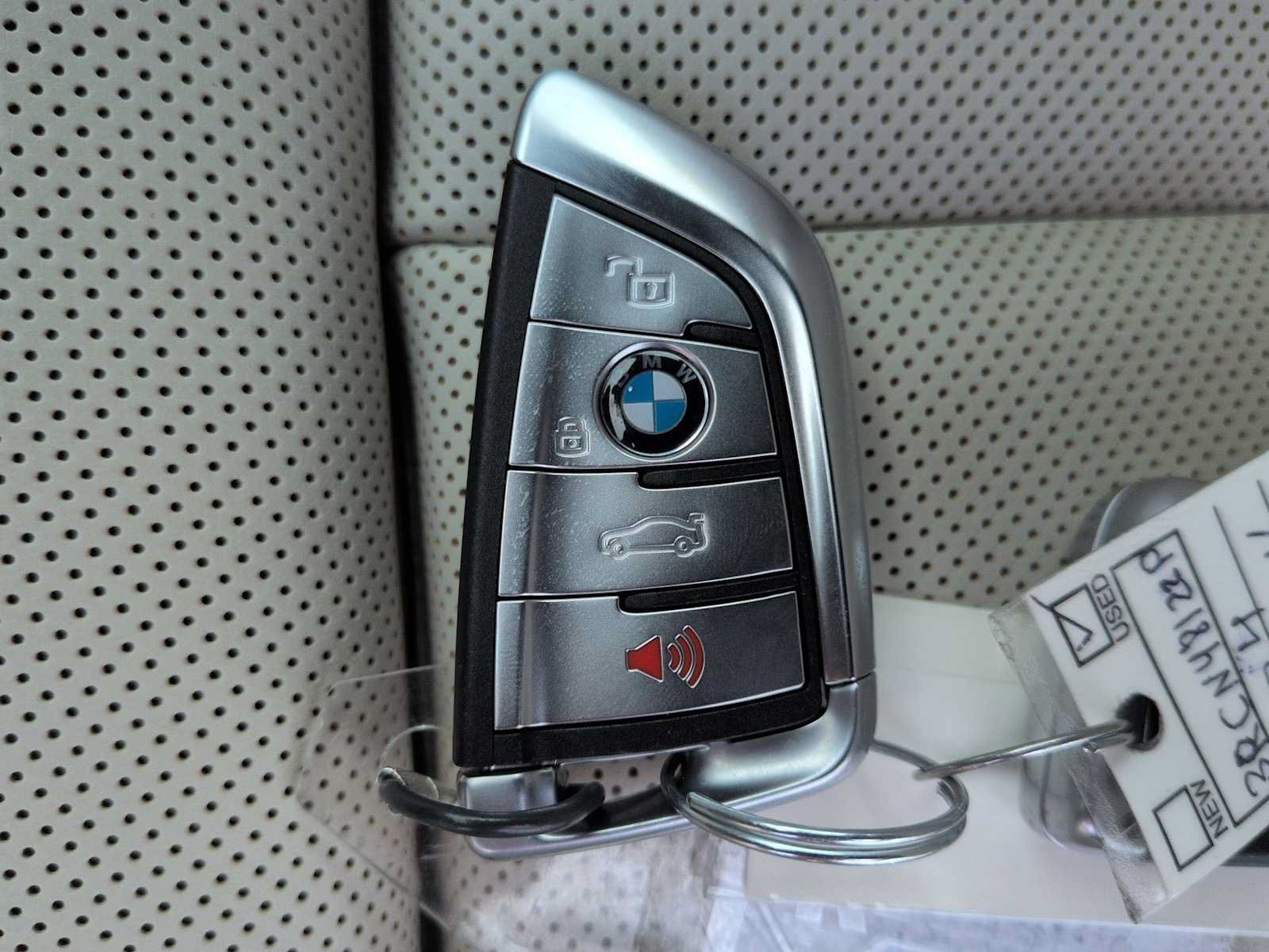 Used 2024 BMW M850i xDrive Convertible AWD/4WD image 34