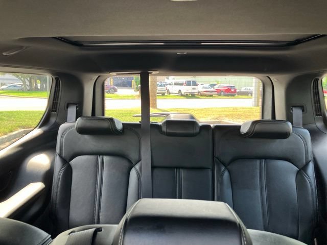 Used 2025 Jeep Grand Wagoneer 4WD w/ 8-Passenger Seating Package image 21