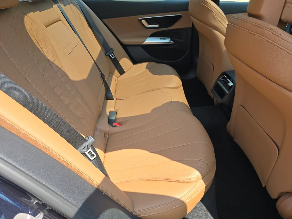 New 2026 Mercedes-Benz E 350 4MATIC Sedan image 21