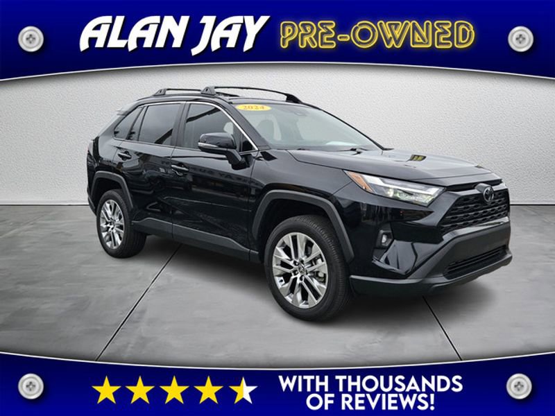 Used 2024 Toyota RAV4 XLE Premium image 1