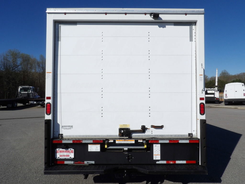 Used 2021 Ford E-350 and Econoline 350 Super Duty RWD image 6