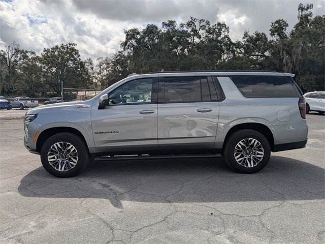 Certified 2025 Chevrolet Suburban Z71 image 7