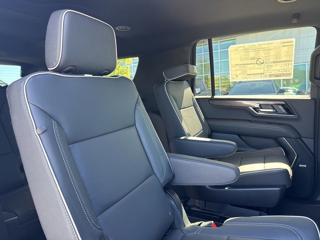New 2026 GMC Yukon XL Elevation w/ LPO, Elevation Black Package image 28