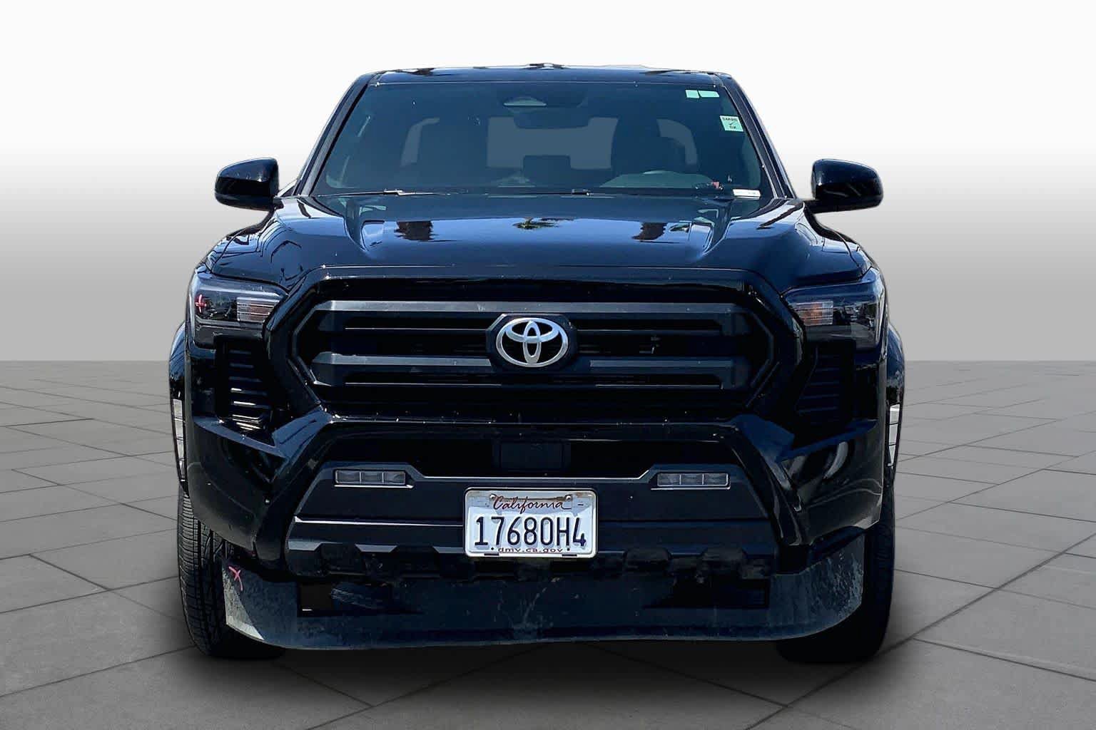 Used 2025 Toyota Tacoma SR5 AWD/4WD image 3