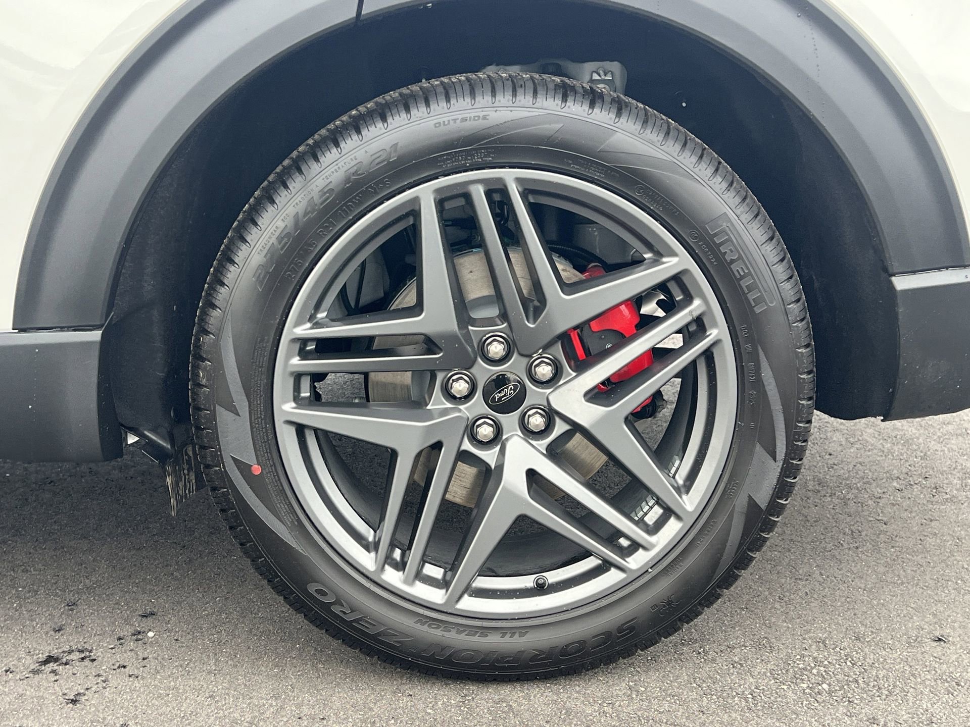 Certified 2025 Ford Explorer ST w/ Sun And Sound Package image 35