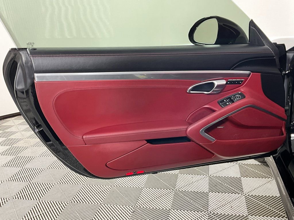 Used 2019 Porsche 911 Targa 4 AWD/4WD image 19