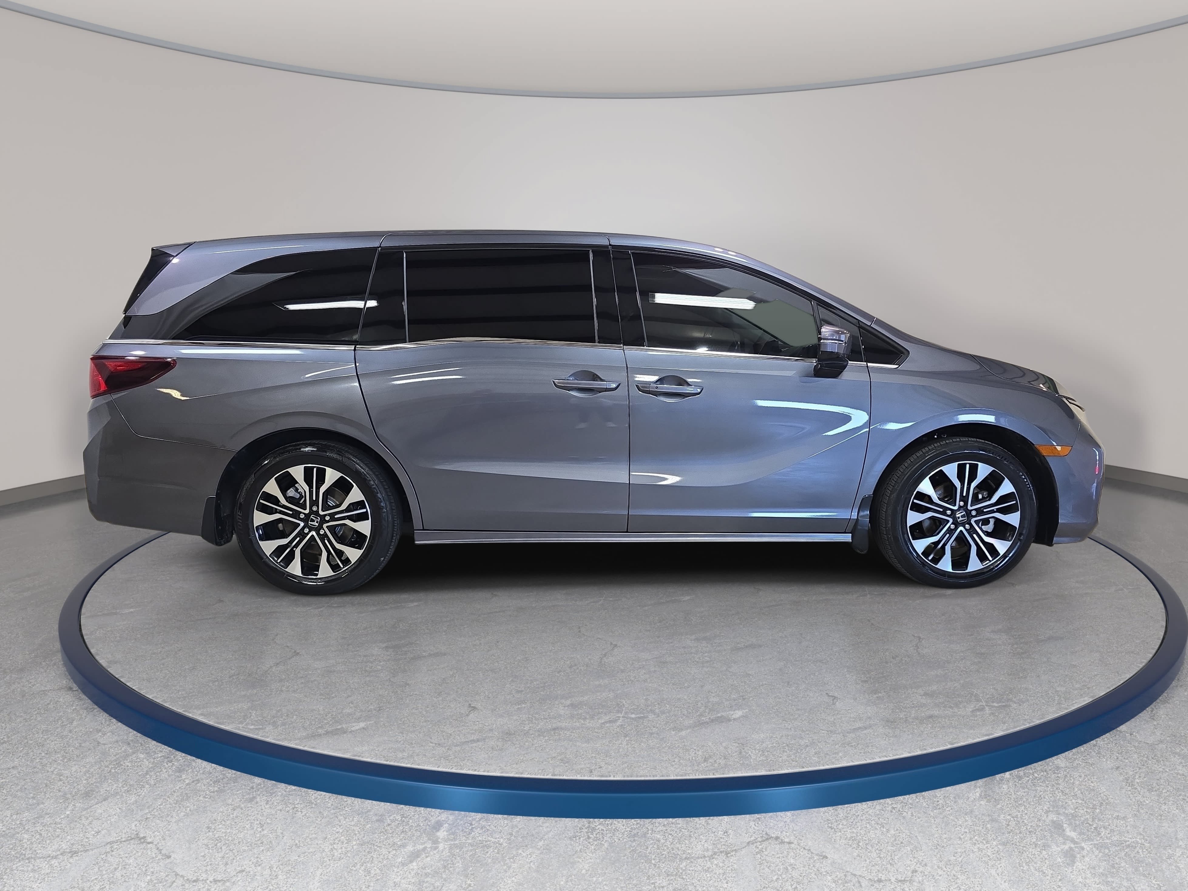 Certified 2025 Honda Odyssey Elite image 5