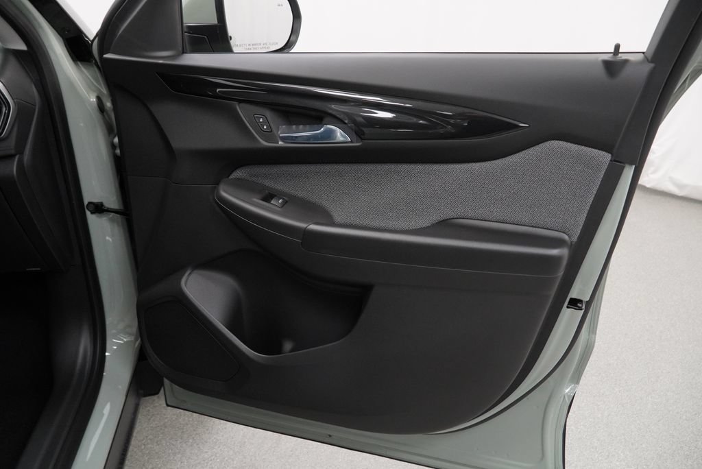 New 2026 Chevrolet TrailBlazer LT w/ LT Cold Weather Package FWD image 27
