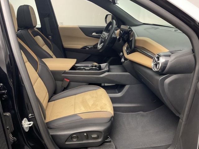 Certified 2025 Chevrolet Equinox ACTIV w/ Safety and Technology Package image 28