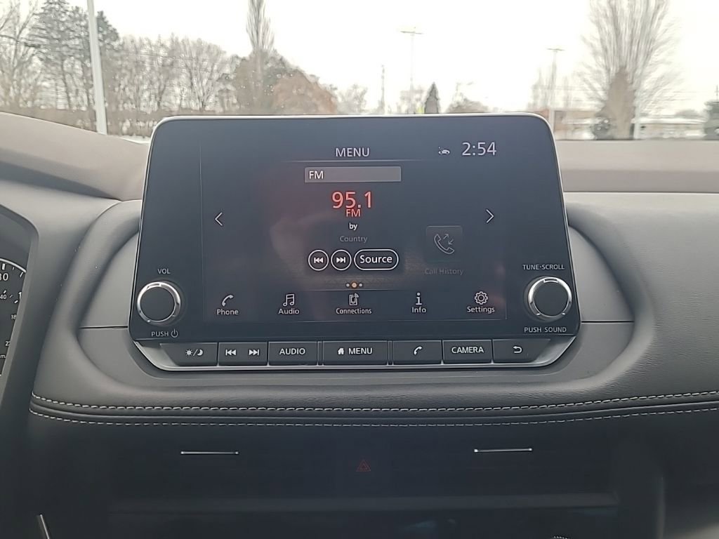 Used 2023 Nissan Rogue SV image 21