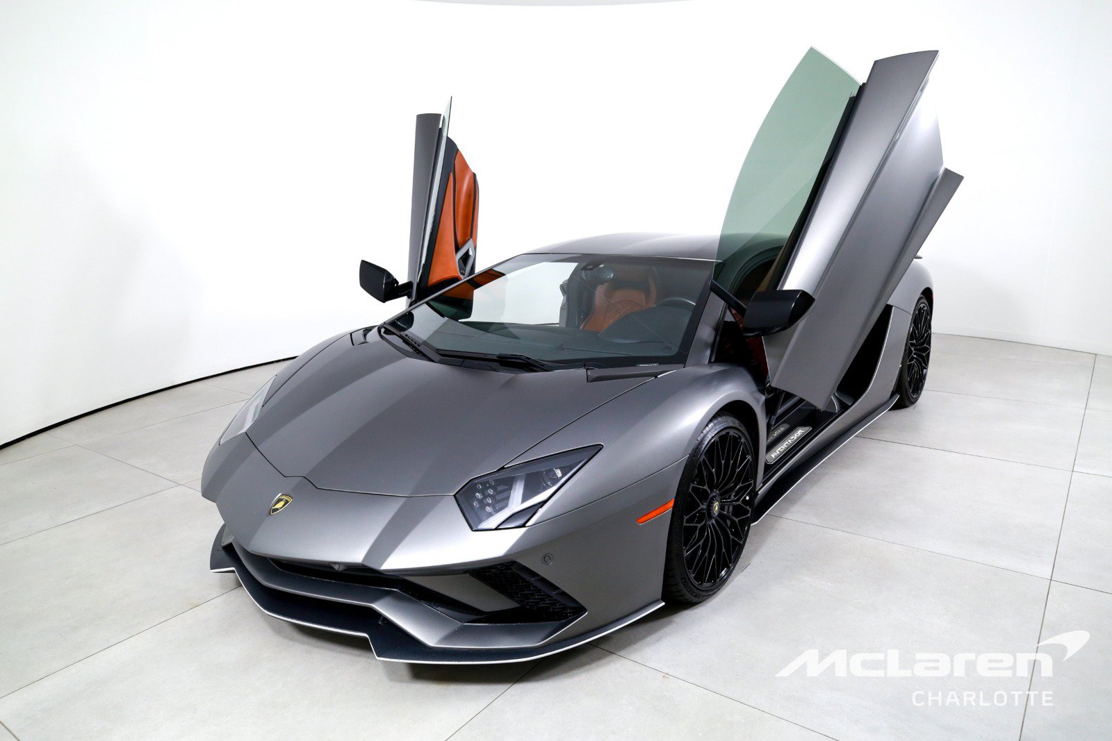 Used 2018 Lamborghini Aventador S AWD/4WD image 5