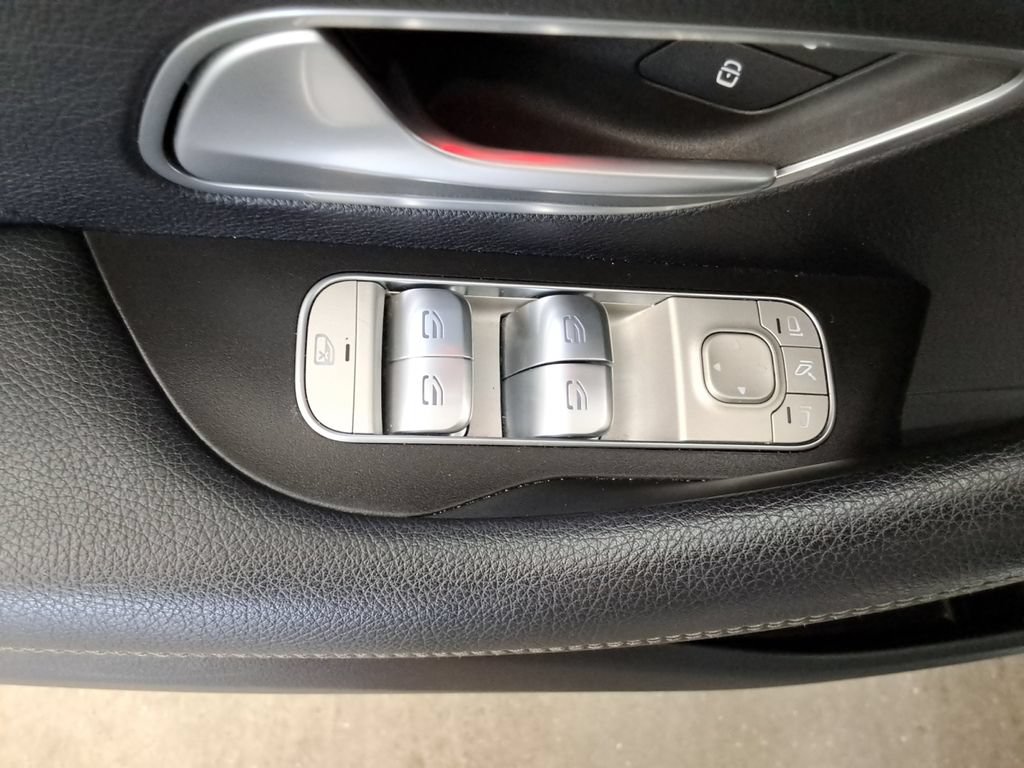 Used 2024 Mercedes-Benz GLE 350 4MATIC image 19