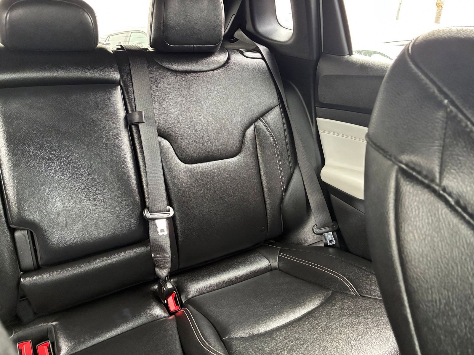 Used 2025 Jeep Compass Limited AWD/4WD image 38