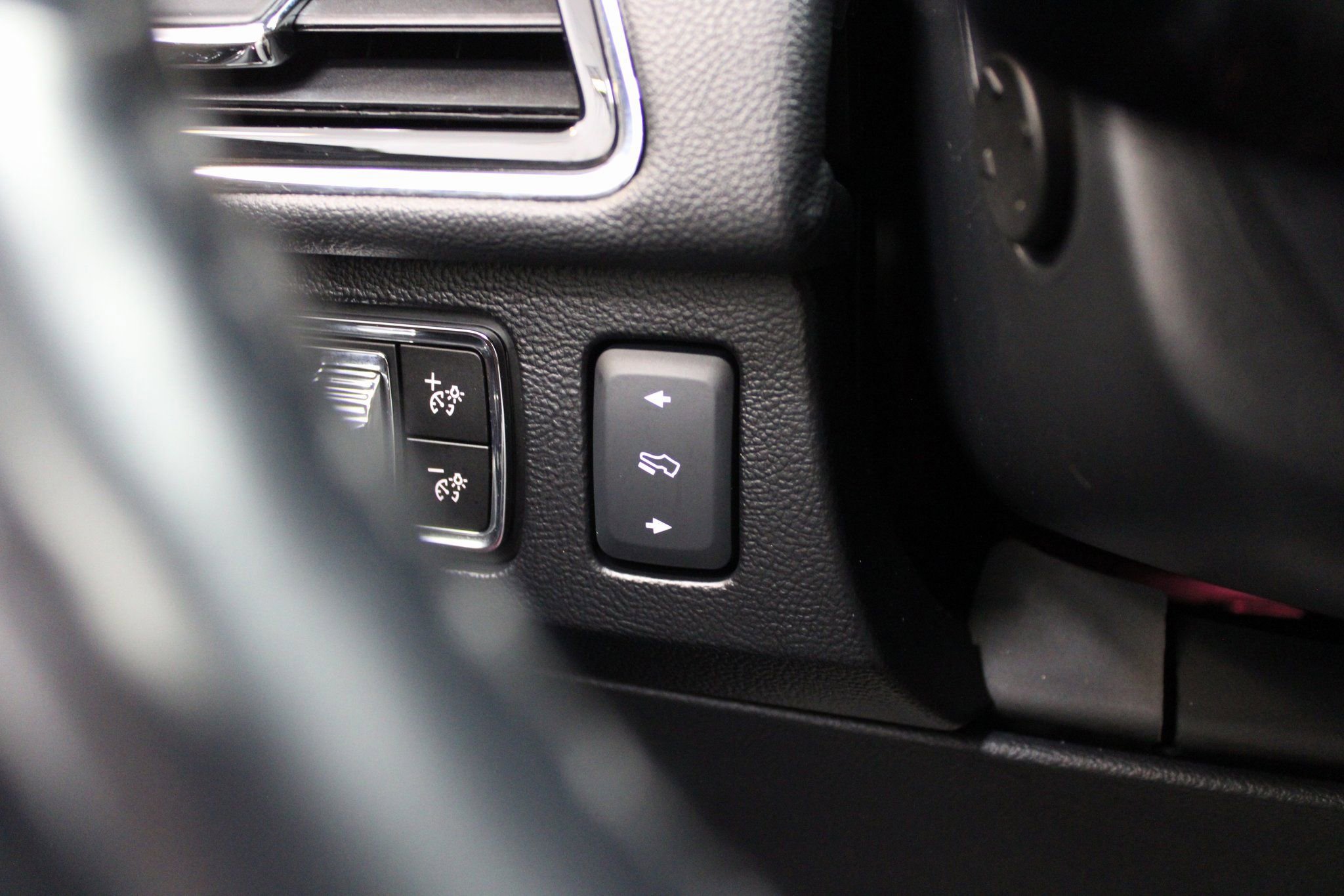 Used 2023 Lincoln Navigator Reserve image 35