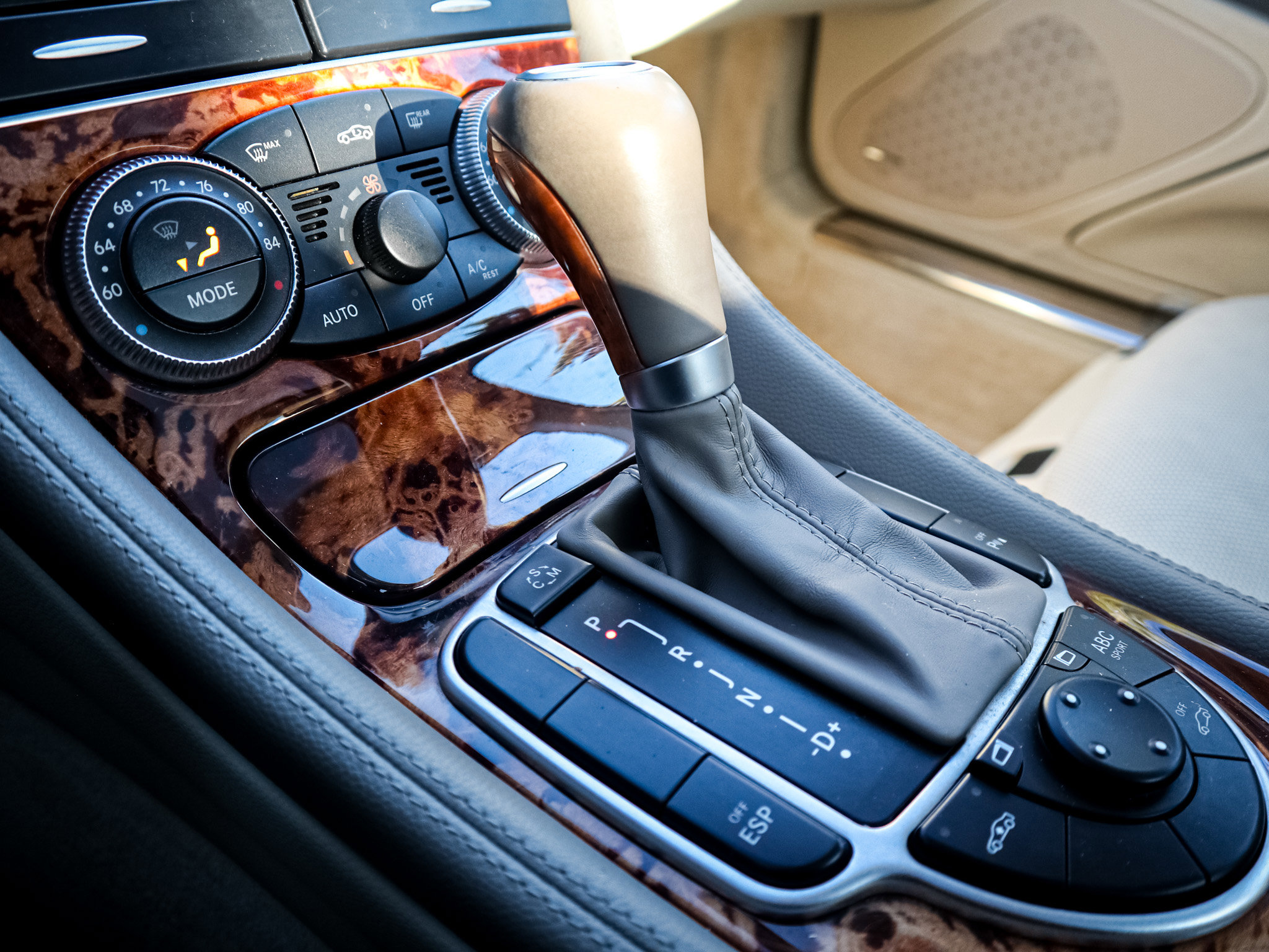 Used 2011 Mercedes-Benz SL 550 SL 550 image 25