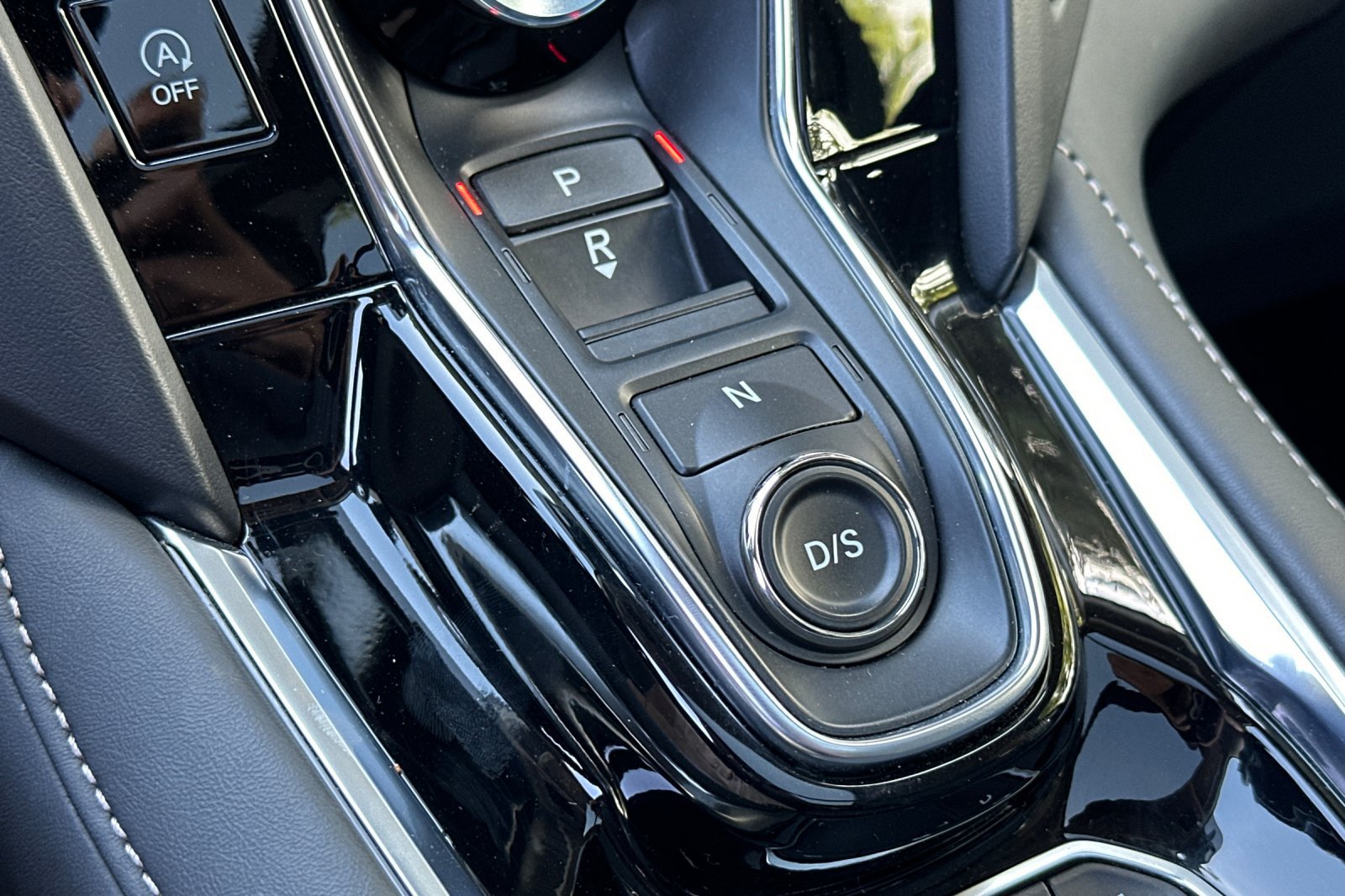 Used 2025 Acura RDX w/ Technology Package AWD/4WD image 19