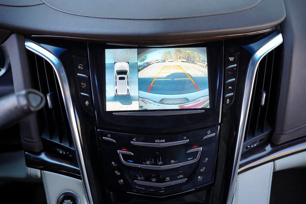 Used 2016 Cadillac Escalade Luxury image 35
