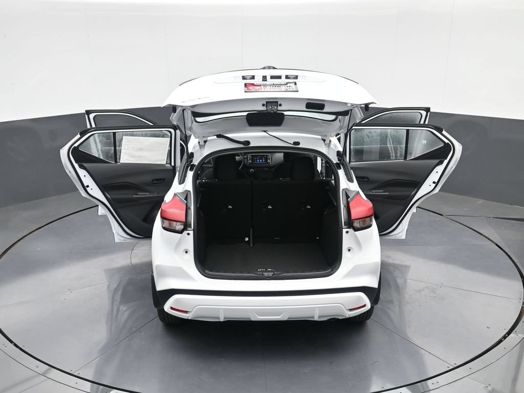 Certified 2025 Nissan Kicks Play S FWD image 36