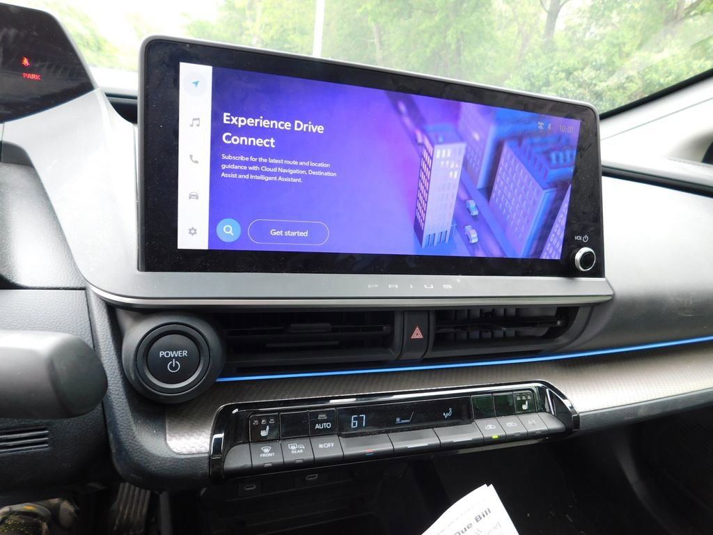 Used 2024 Toyota Prius XLE AWD/4WD image 10