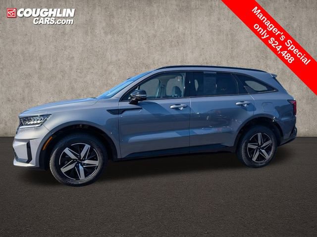 Used 2023 Kia Sorento EX w/ Panoramic Sunroof Package image 4