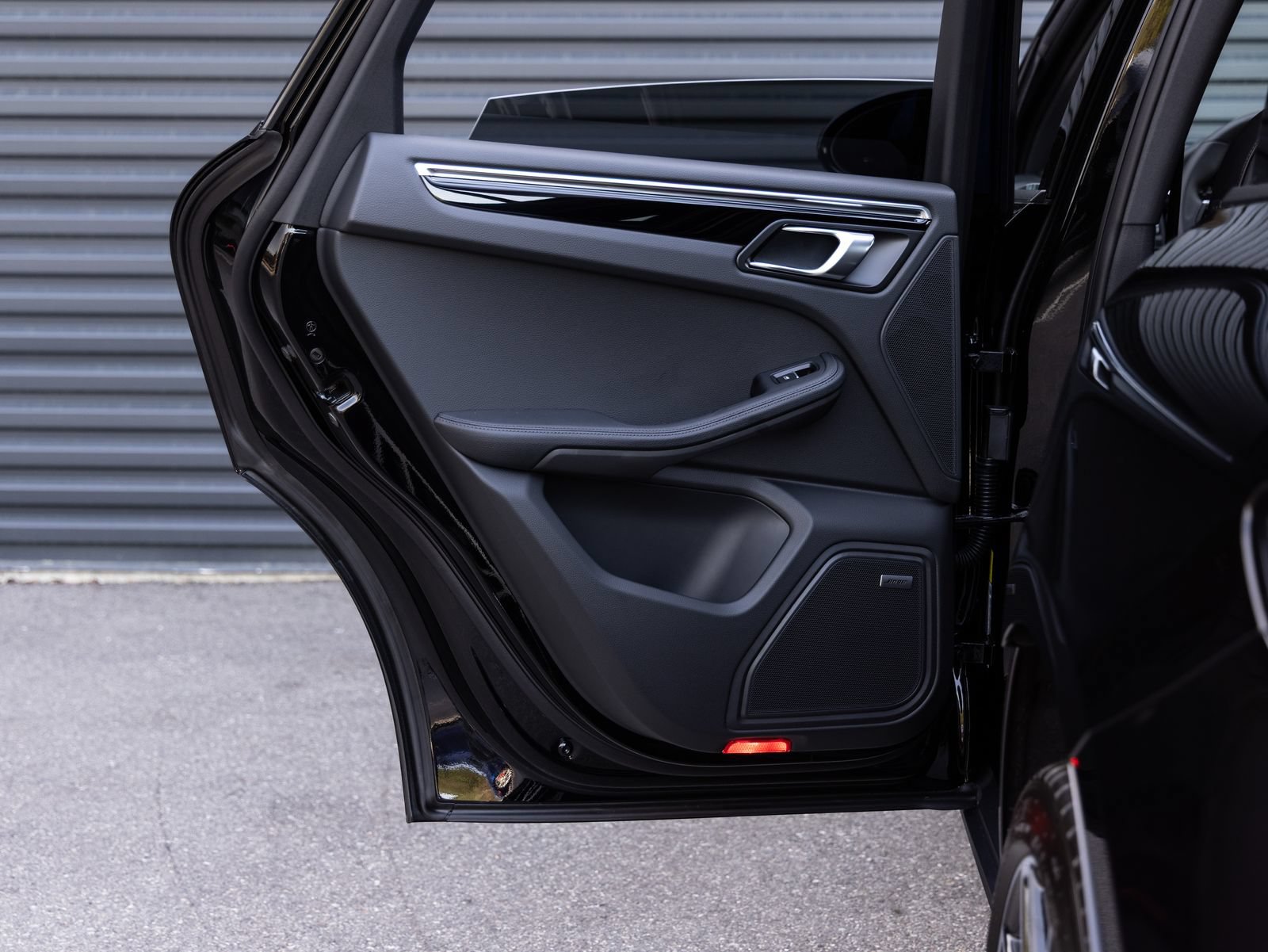 New 2026 Porsche Macan AWD/4WD image 26