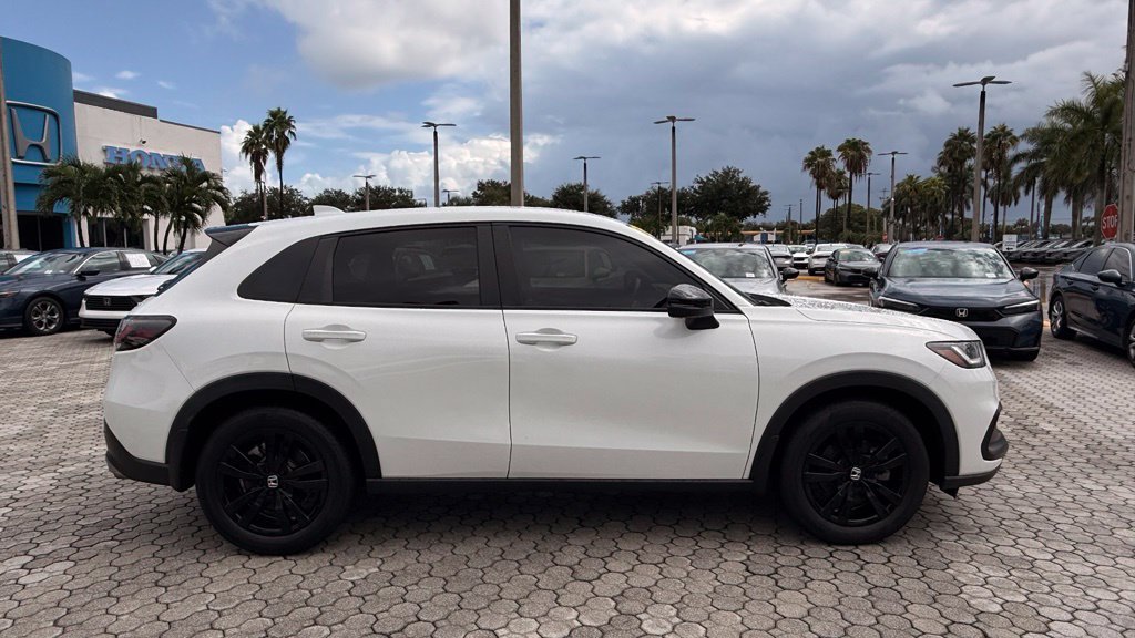 Used 2024 Honda HR-V Sport image 13