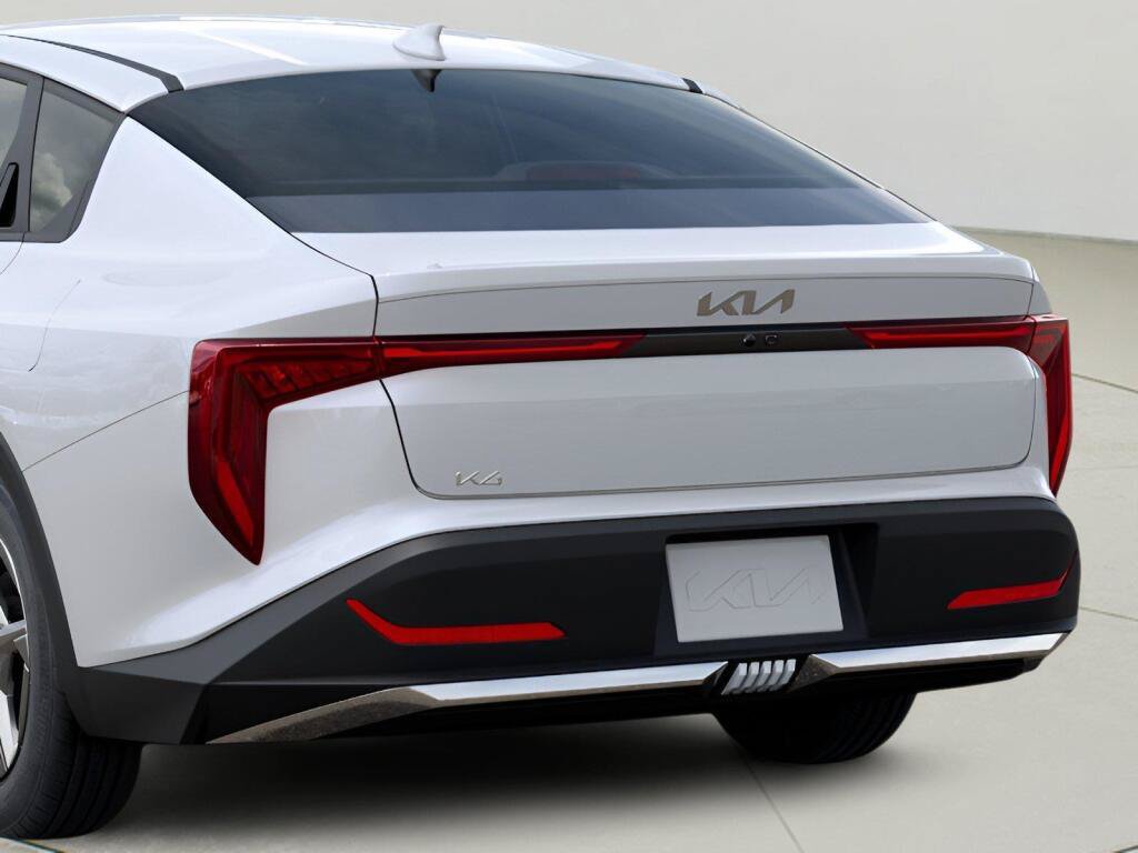 New 2026 Kia K4 FWD image 6