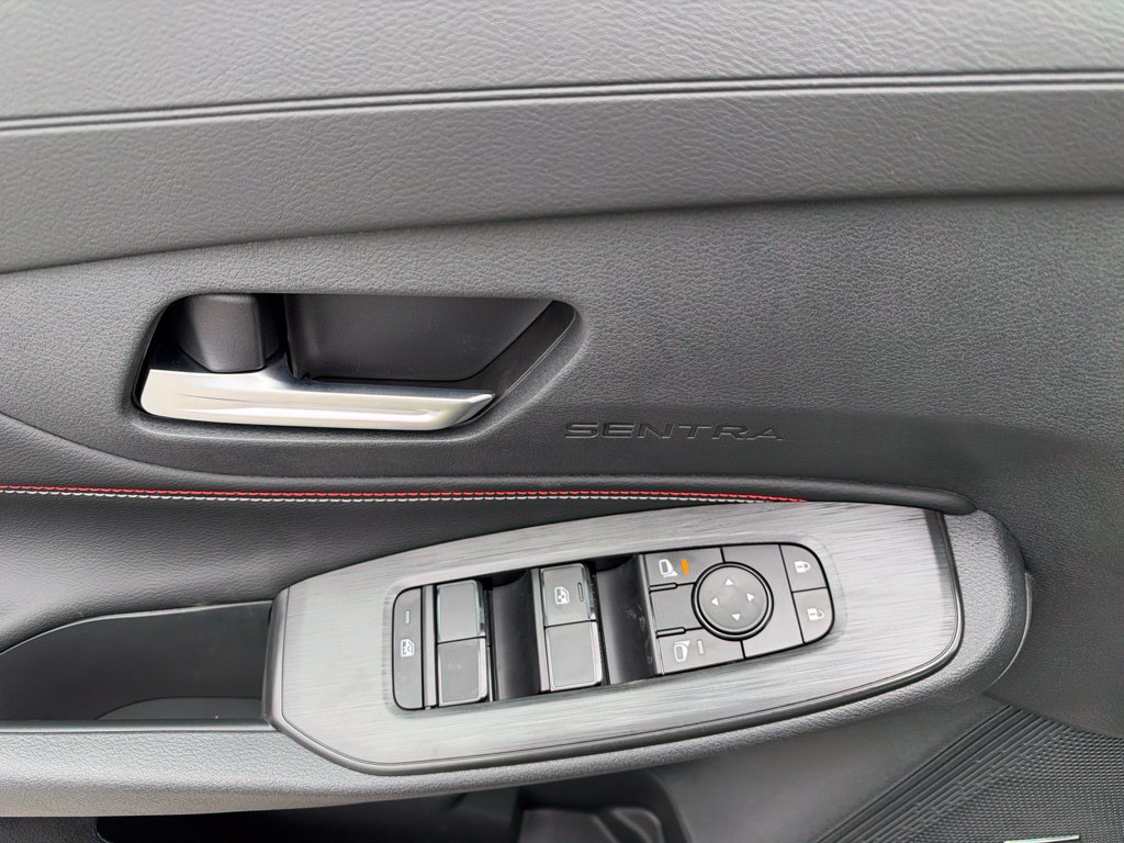 New 2027 Nissan Sentra SR w/ SR Premium Package FWD image 8