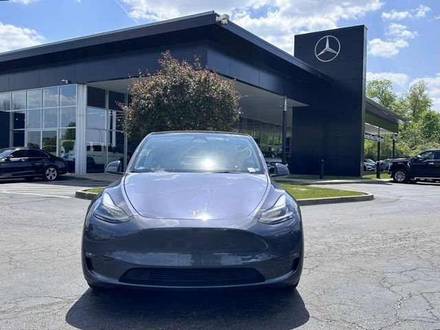 Used 2023 Tesla Model Y Performance AWD/4WD image 3