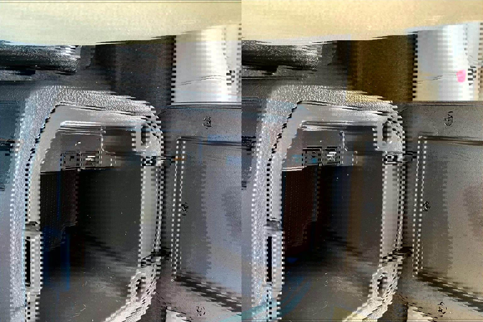 Used 2016 Chevrolet Cruze LTZ w/ Sun, Sound and Sport Package FWD image 32