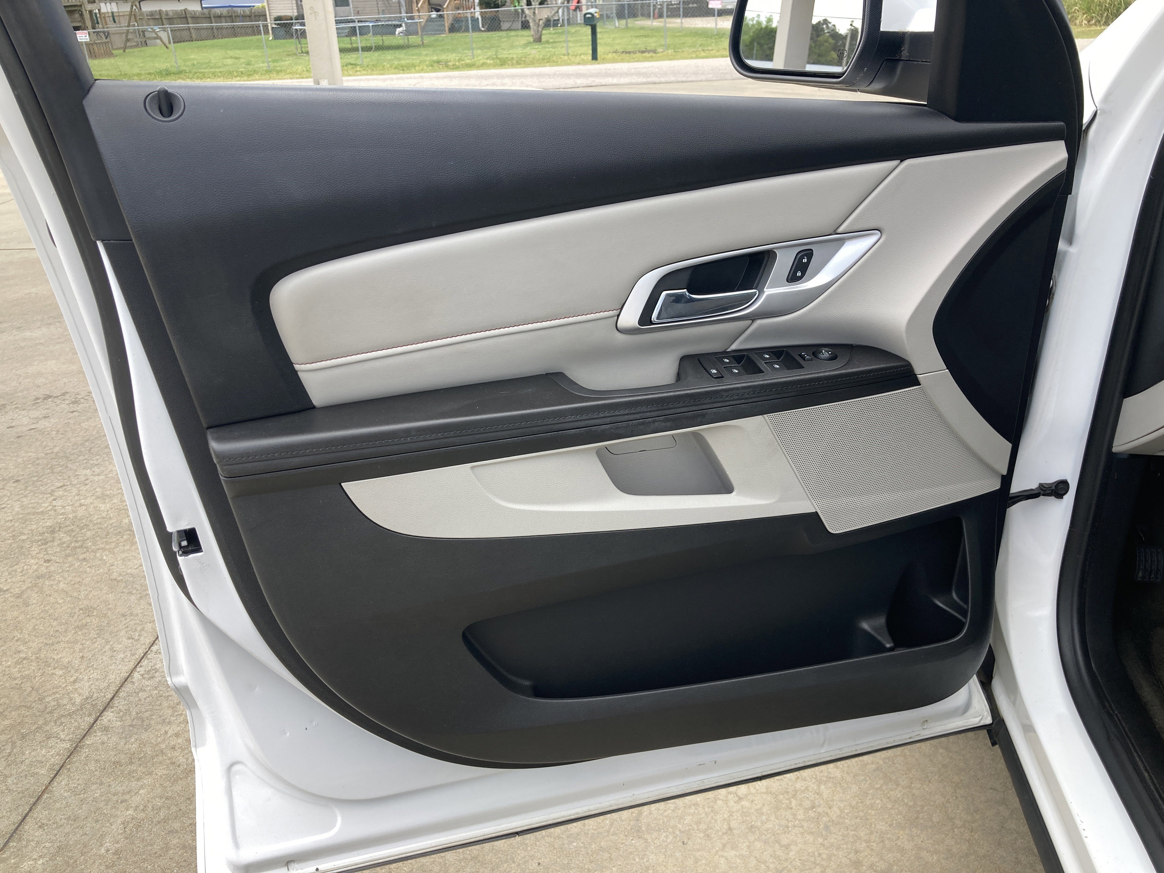 Certified 2017 GMC Terrain SLE image 12