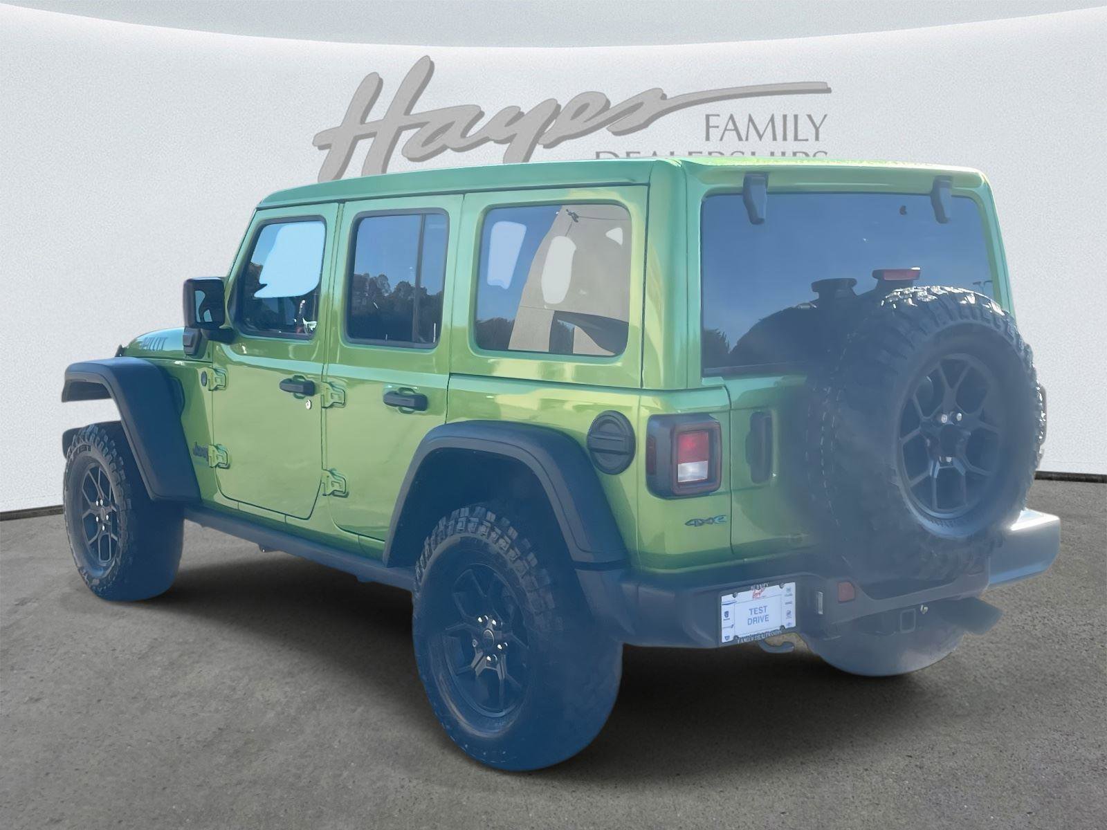 Used 2025 Jeep Wrangler Willys image 24