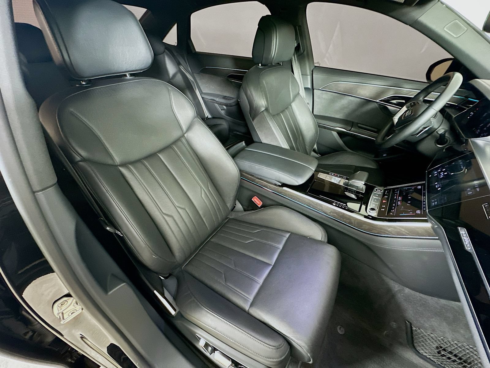 Used 2023 Audi A8 L 3.0T w/ Comfort Plus Package AWD/4WD image 45