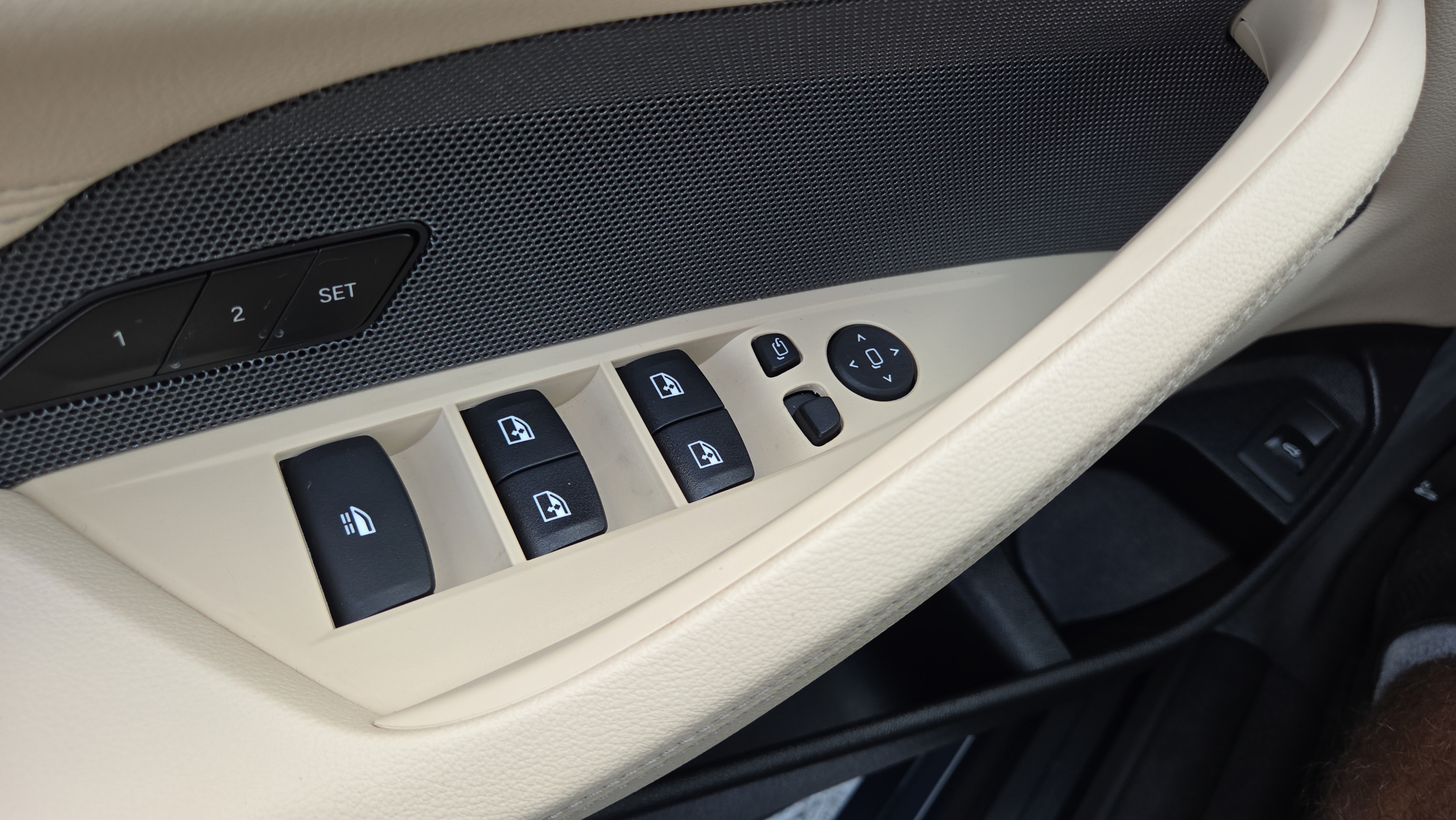 Used 2023 BMW 430i Convertible w/ Convenience Package RWD image 31