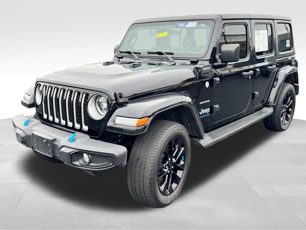 Used 2023 Jeep Wrangler Unlimited Sahara w/ Cold Weather Group image 6