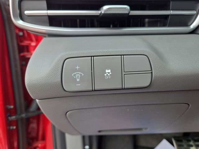 Certified 2025 Hyundai Elantra Sport image 20