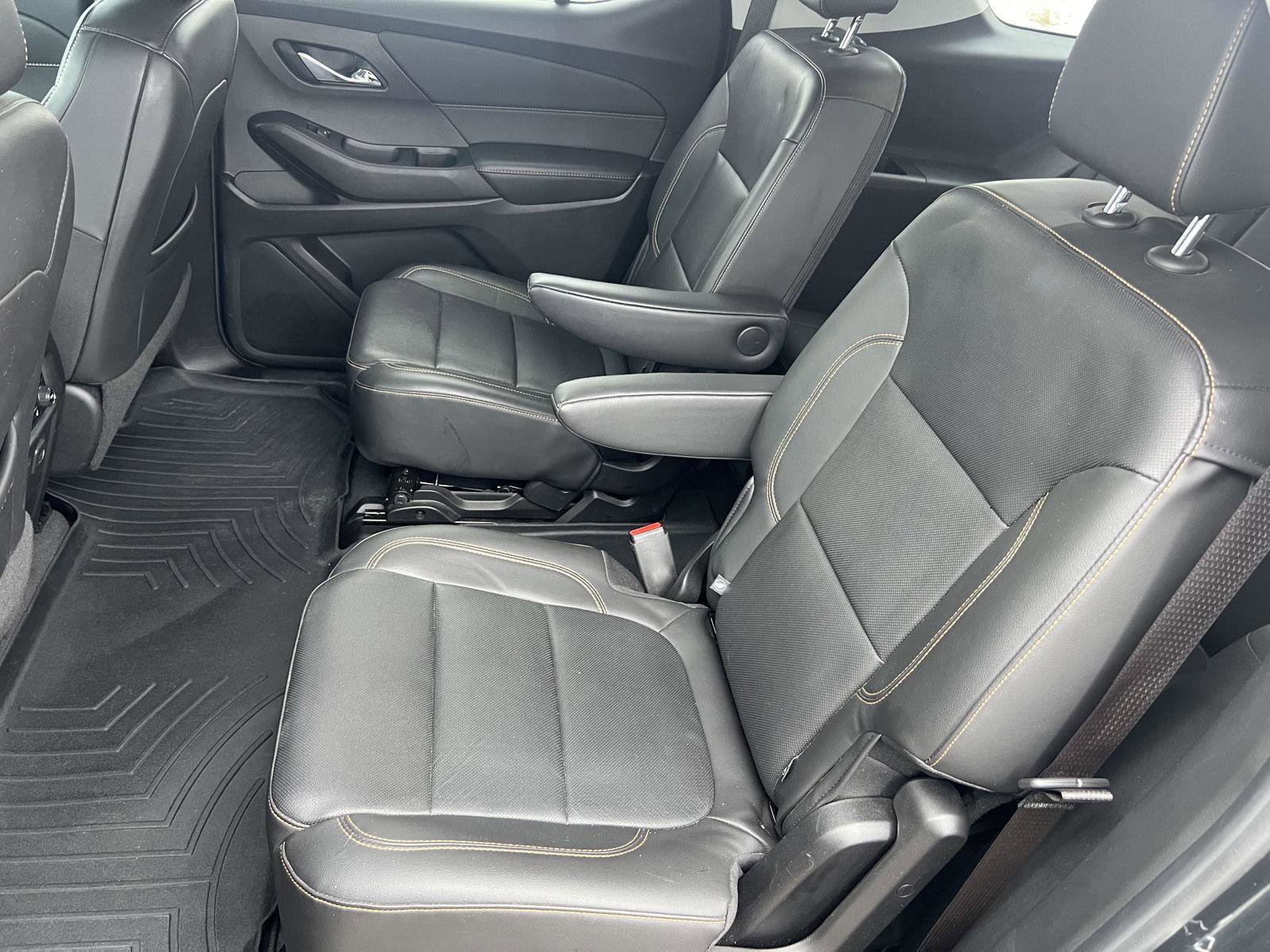 Used 2021 Chevrolet Traverse Premier image 23