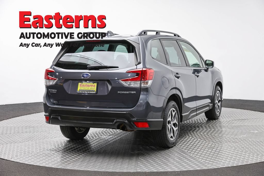Used 2023 Subaru Forester Premium AWD/4WD image 5