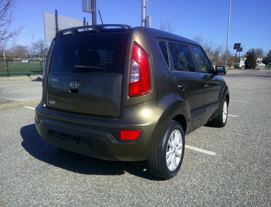 Used 2012 Kia Soul + image 11