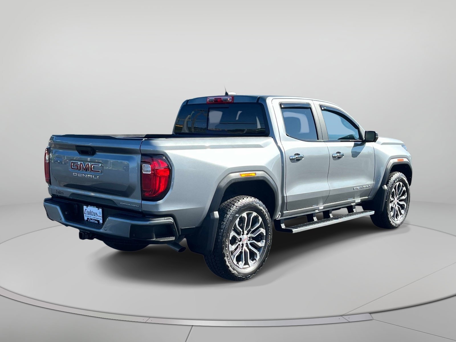 Used 2026 GMC Canyon Denali AWD/4WD image 3