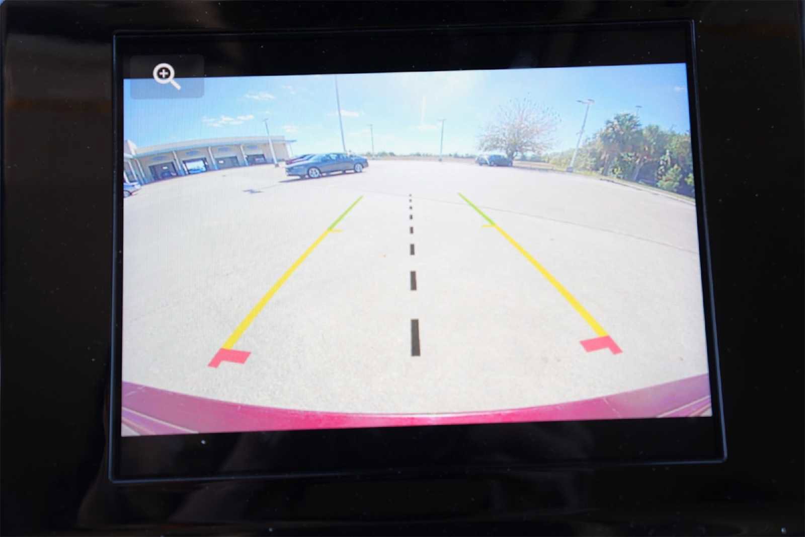 Used 2023 Jeep Grand Cherokee Laredo image 24