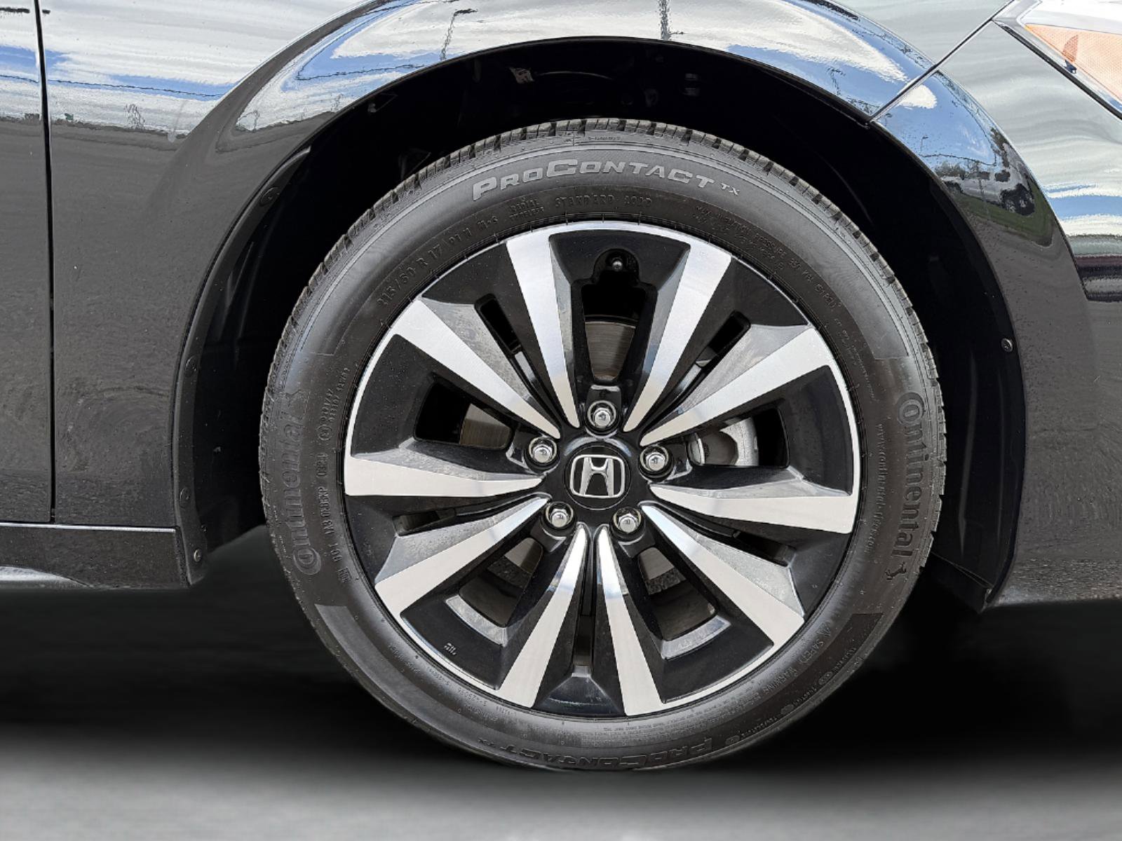 Certified 2024 Honda Civic EX-L image 29