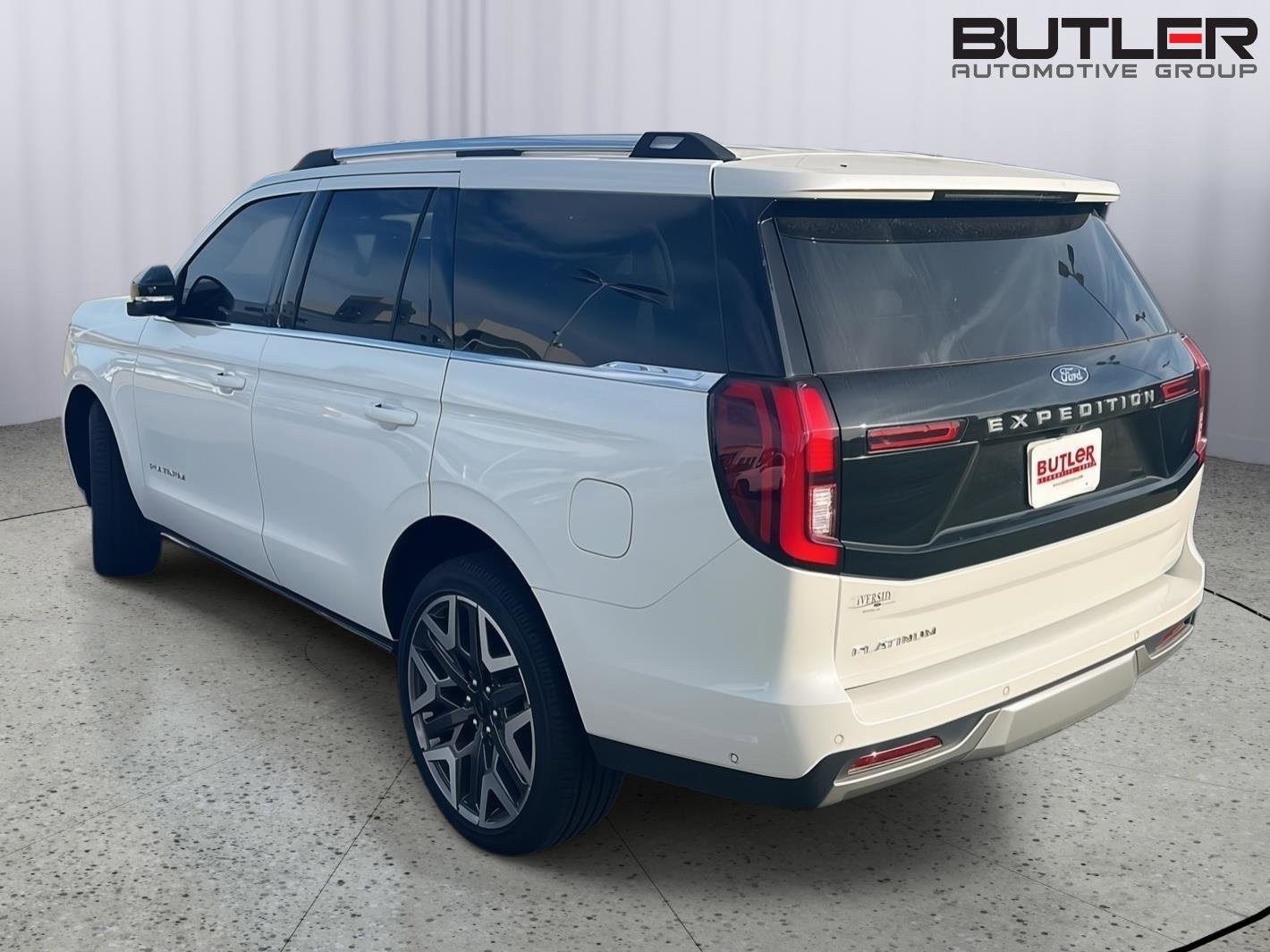 Used 2025 Ford Expedition Platinum w/ Platinum Ultimate Package image 8