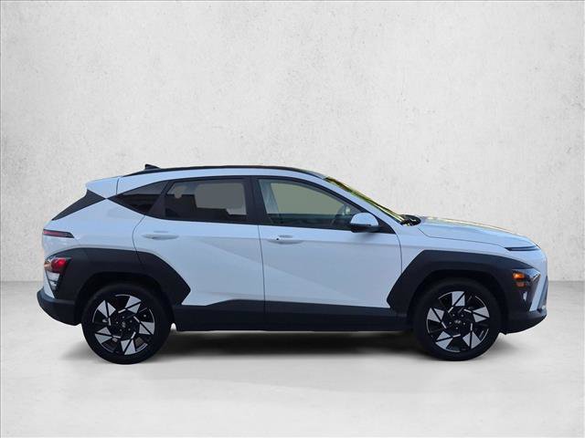 Used 2024 Hyundai Kona SEL FWD image 4