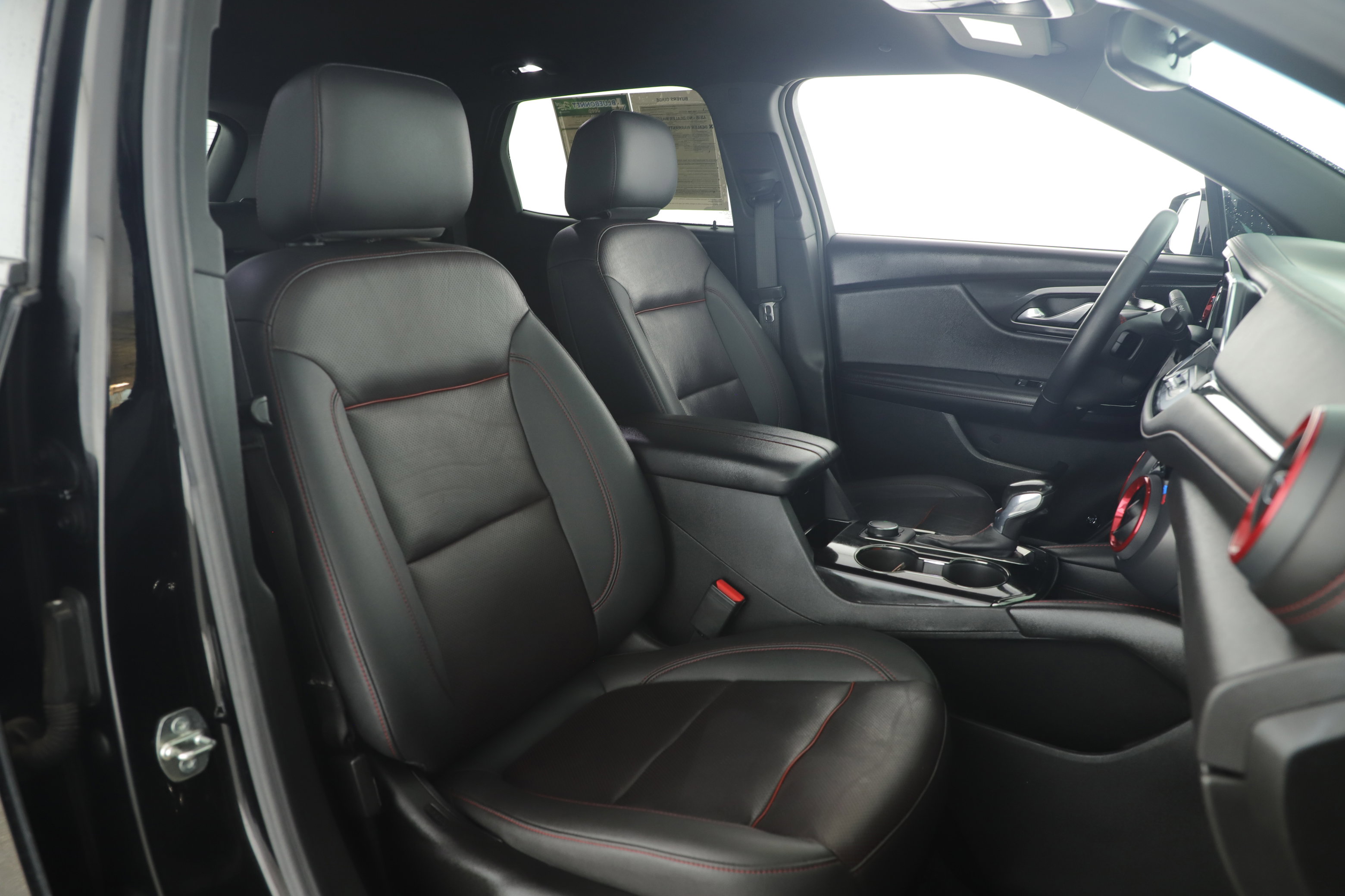 Used 2022 Chevrolet Blazer RS w/ Enhanced Convenience Package image 16