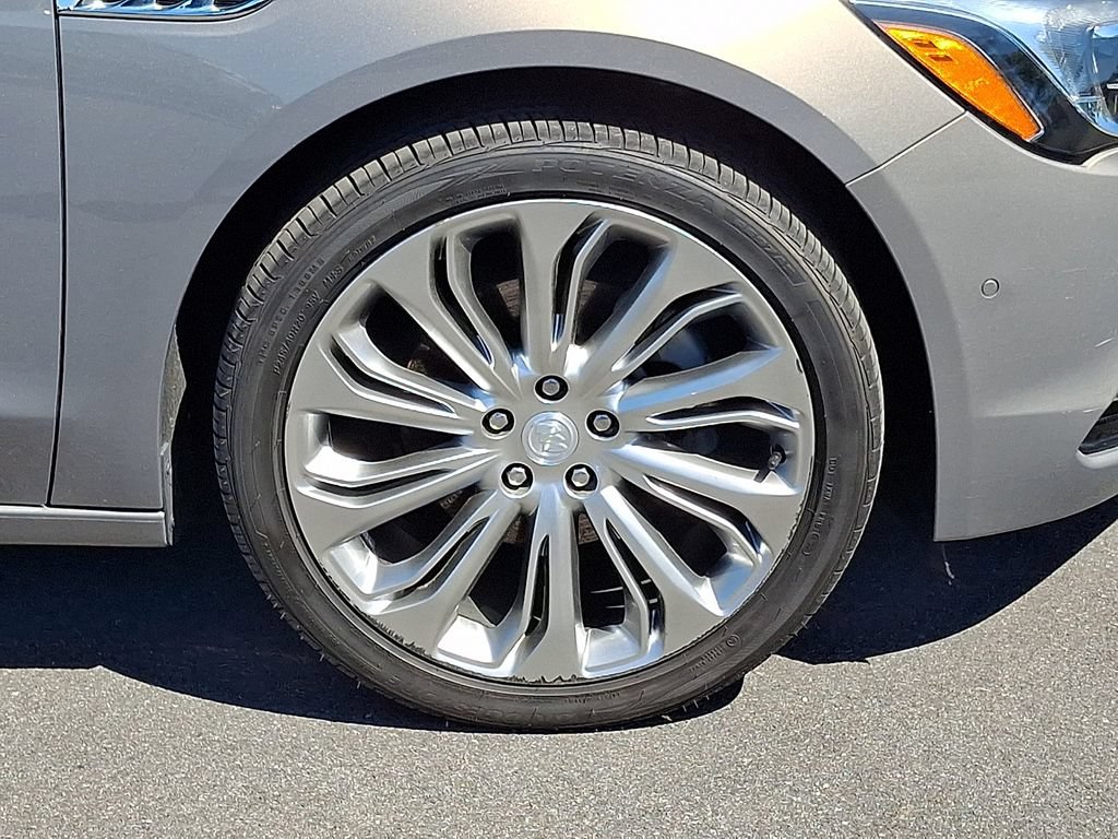 Used 2018 Buick LaCrosse Premium w/ Driver Confidence Package #2 FWD image 8