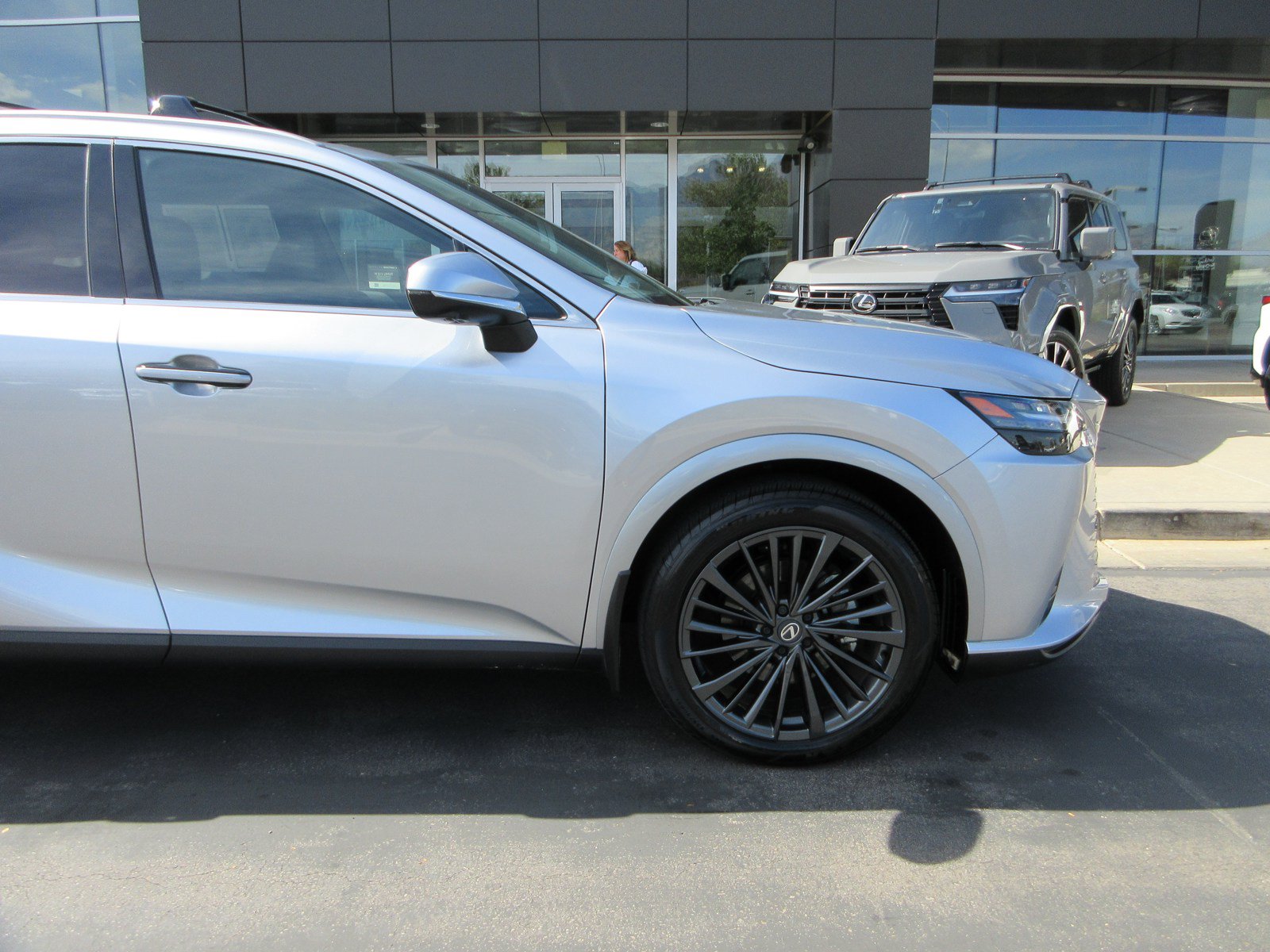 Used 2026 Lexus RX 350h w/ Convenience Package AWD/4WD image 12