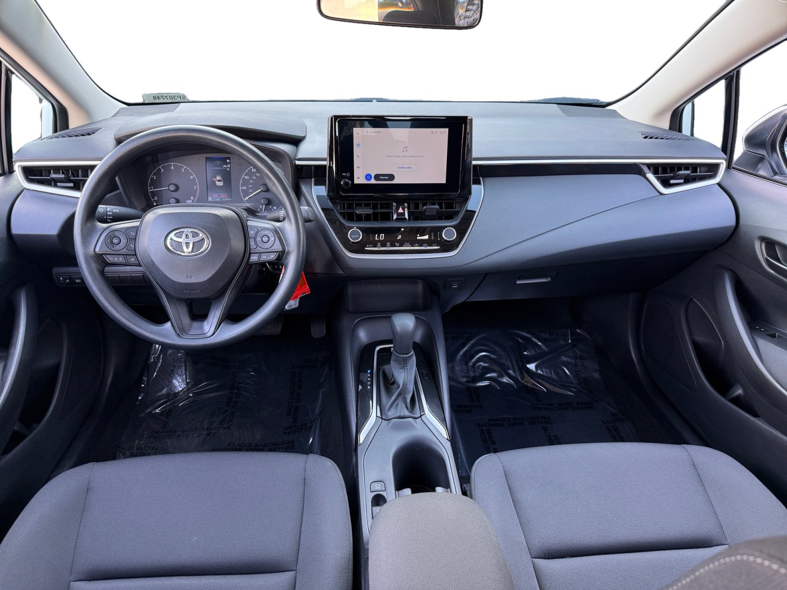 Used 2025 Toyota Corolla LE image 11
