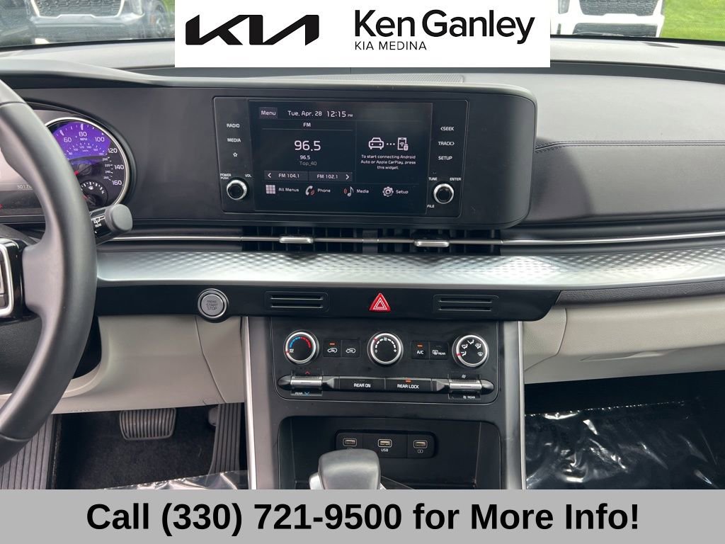 Used 2024 Kia Carnival LX FWD image 36
