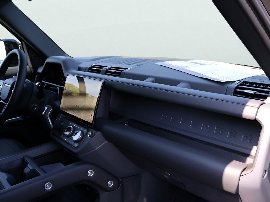 New 2026 Land Rover Defender 130 X-Dynamic SE AWD/4WD image 9